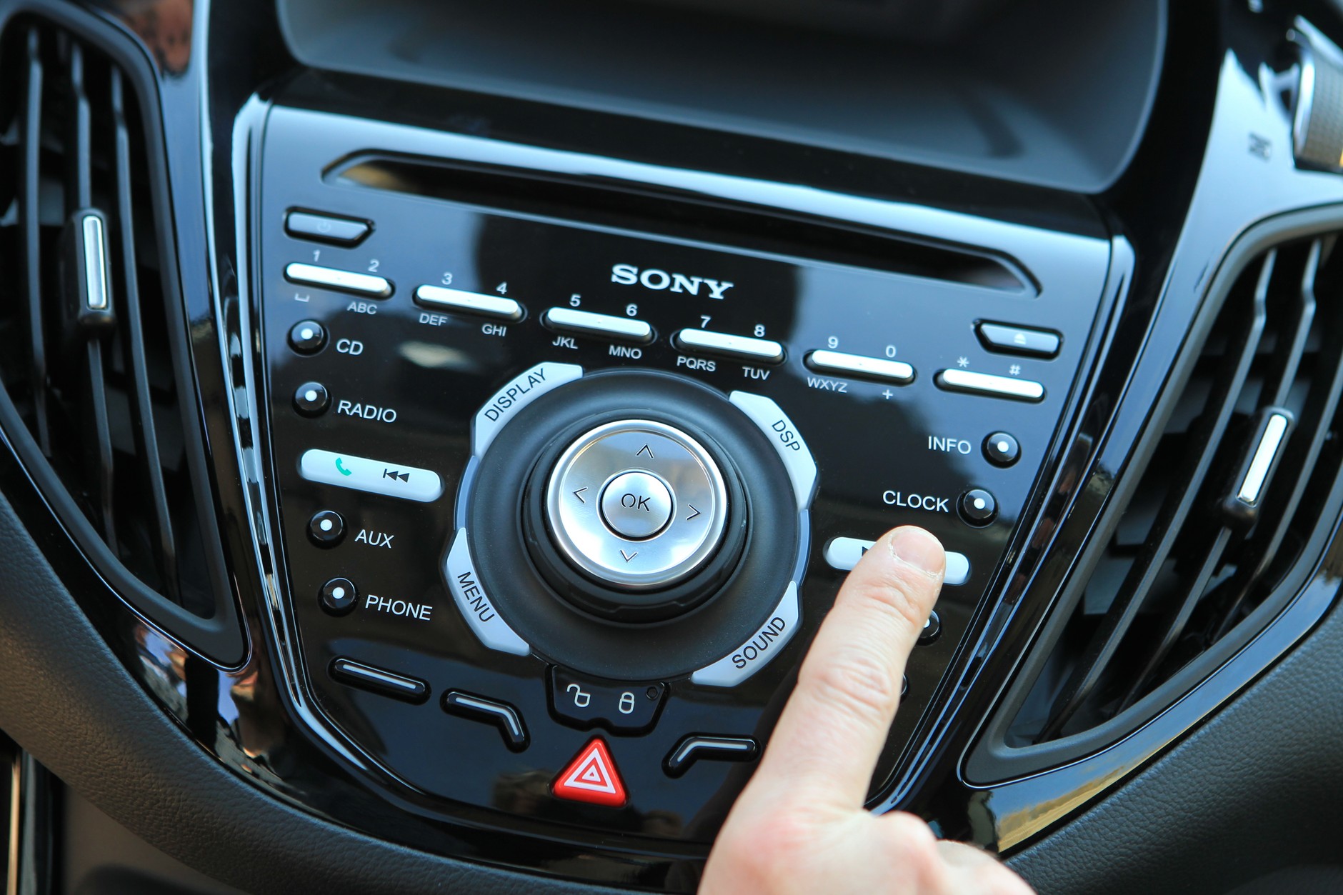 Ford B-Max: nowy, praktyczny mieszczuch