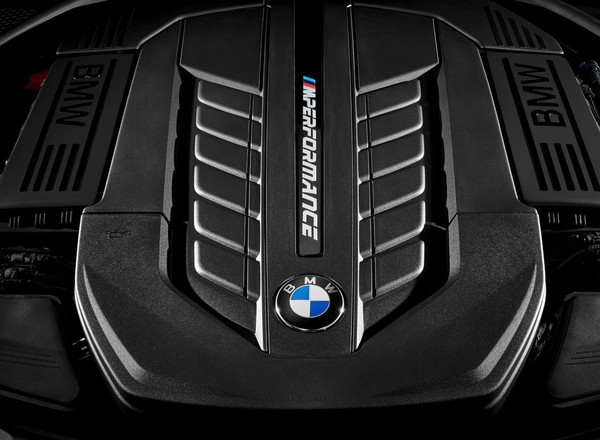 Pożegnanie z wielkimi silnikami. Ostatnie V12 BMW i Mercedesa-AMG oraz V8 od Volvo, Toyoty i Volkswagena