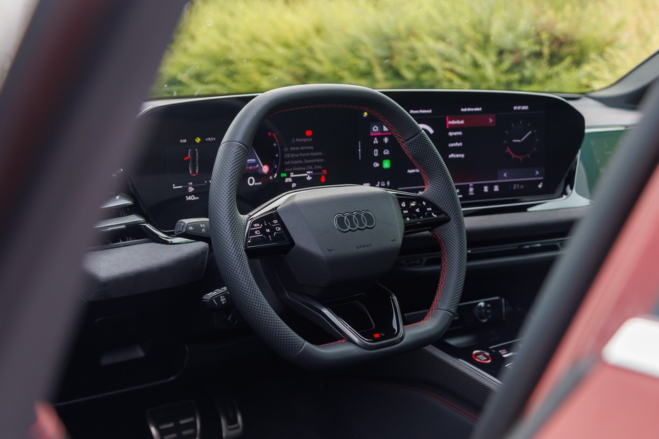 Audi A6 C9