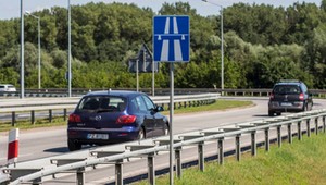 Co piąty wypadek na autostradzie spowodowany jazdą na zderzaku