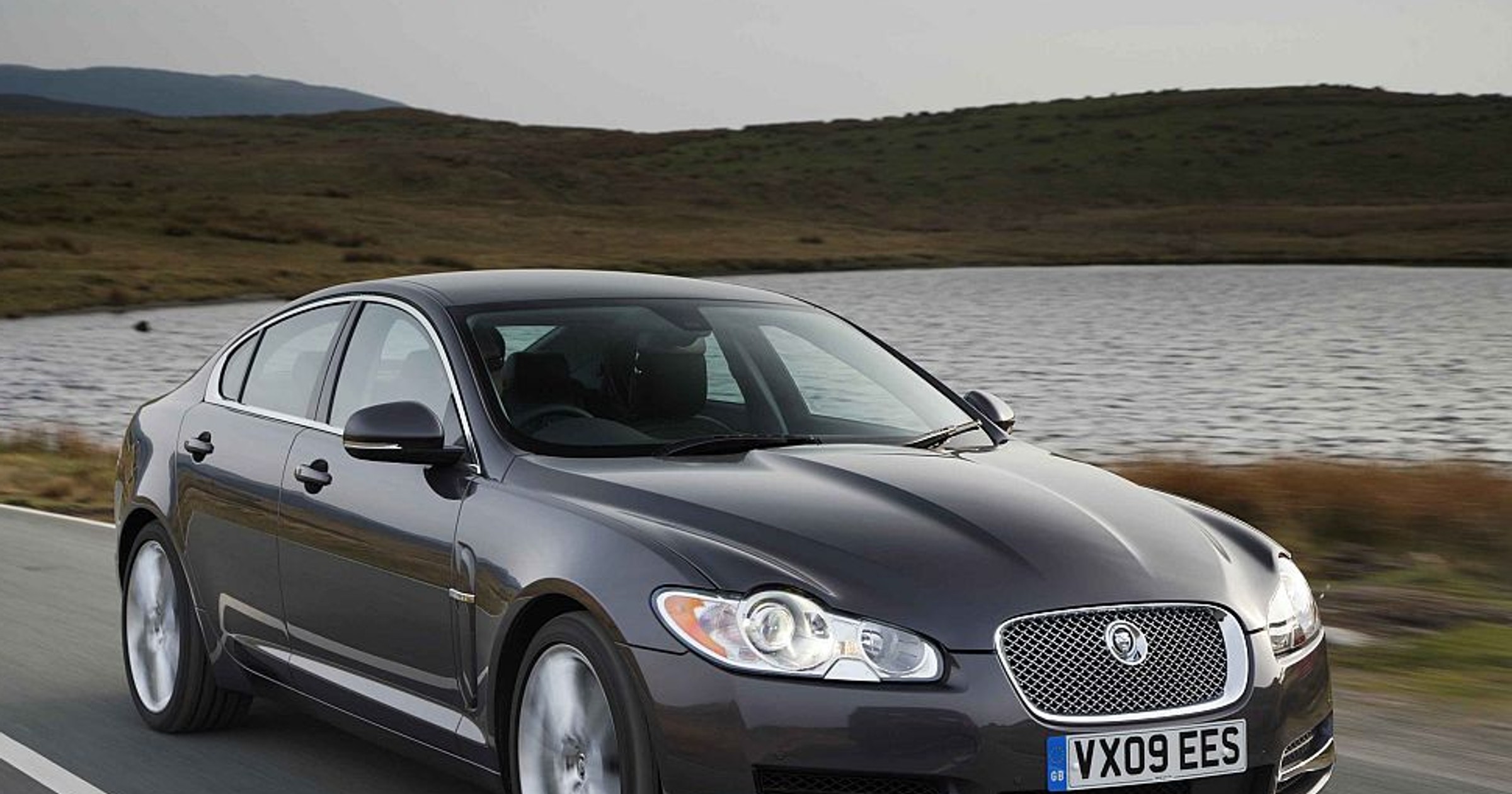 Jaguar XF 3.0 Diesel może być niebezpieczny dla kierowcy