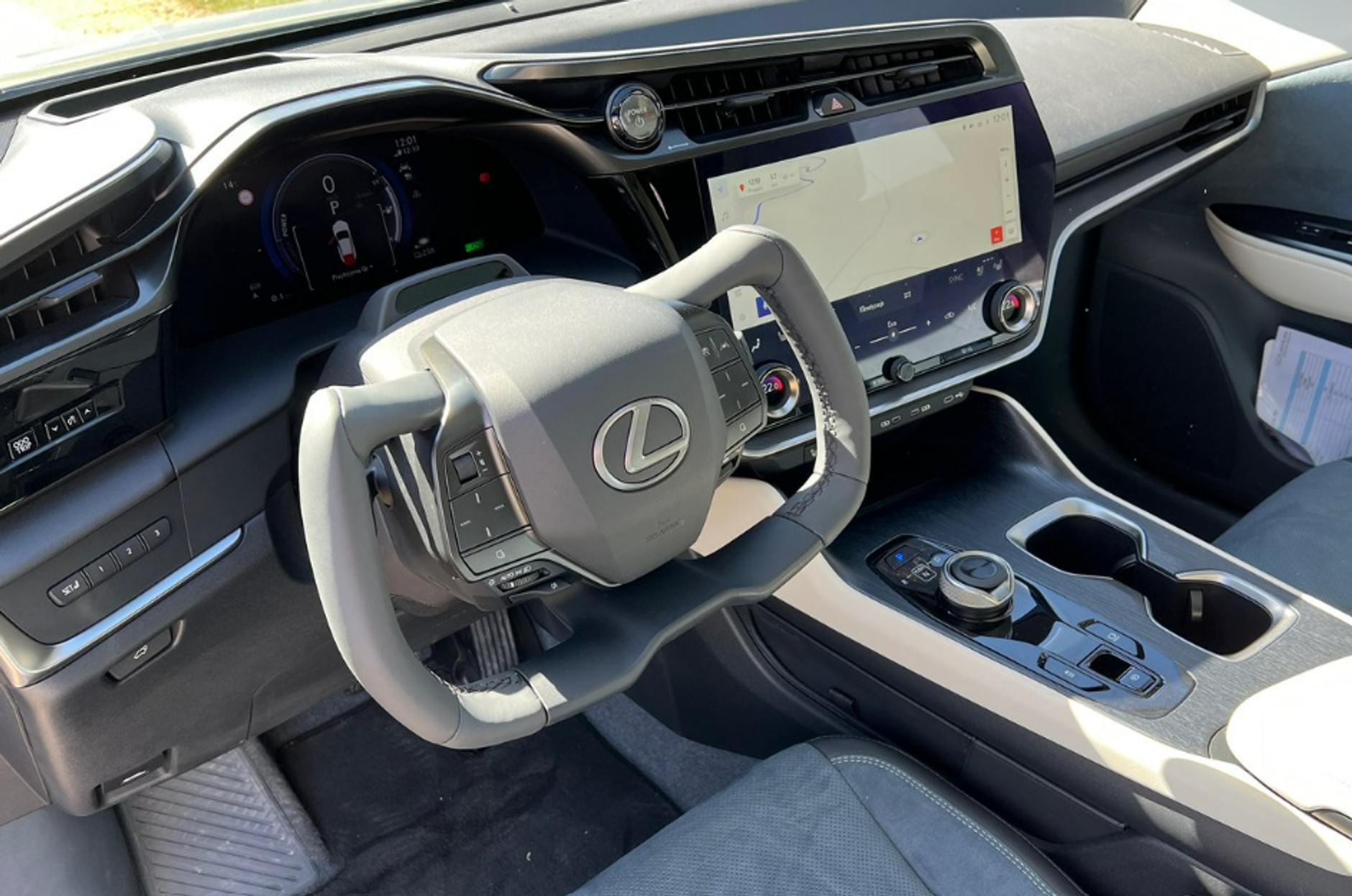 Lexus RZ