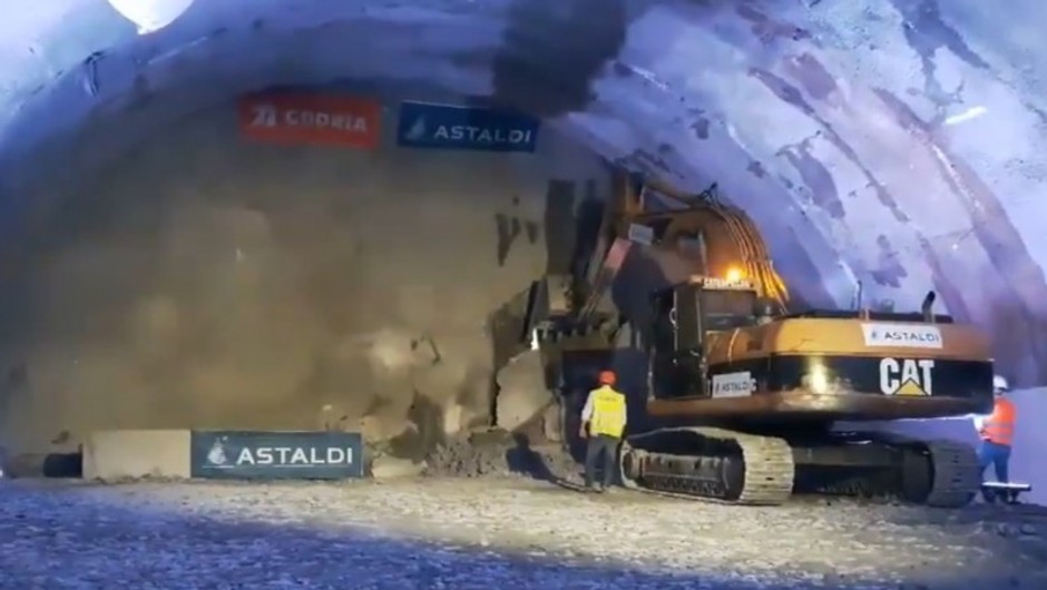 Pierwszą nitkę tunelu na zakopiance wydrążono w październiku 2019 r.