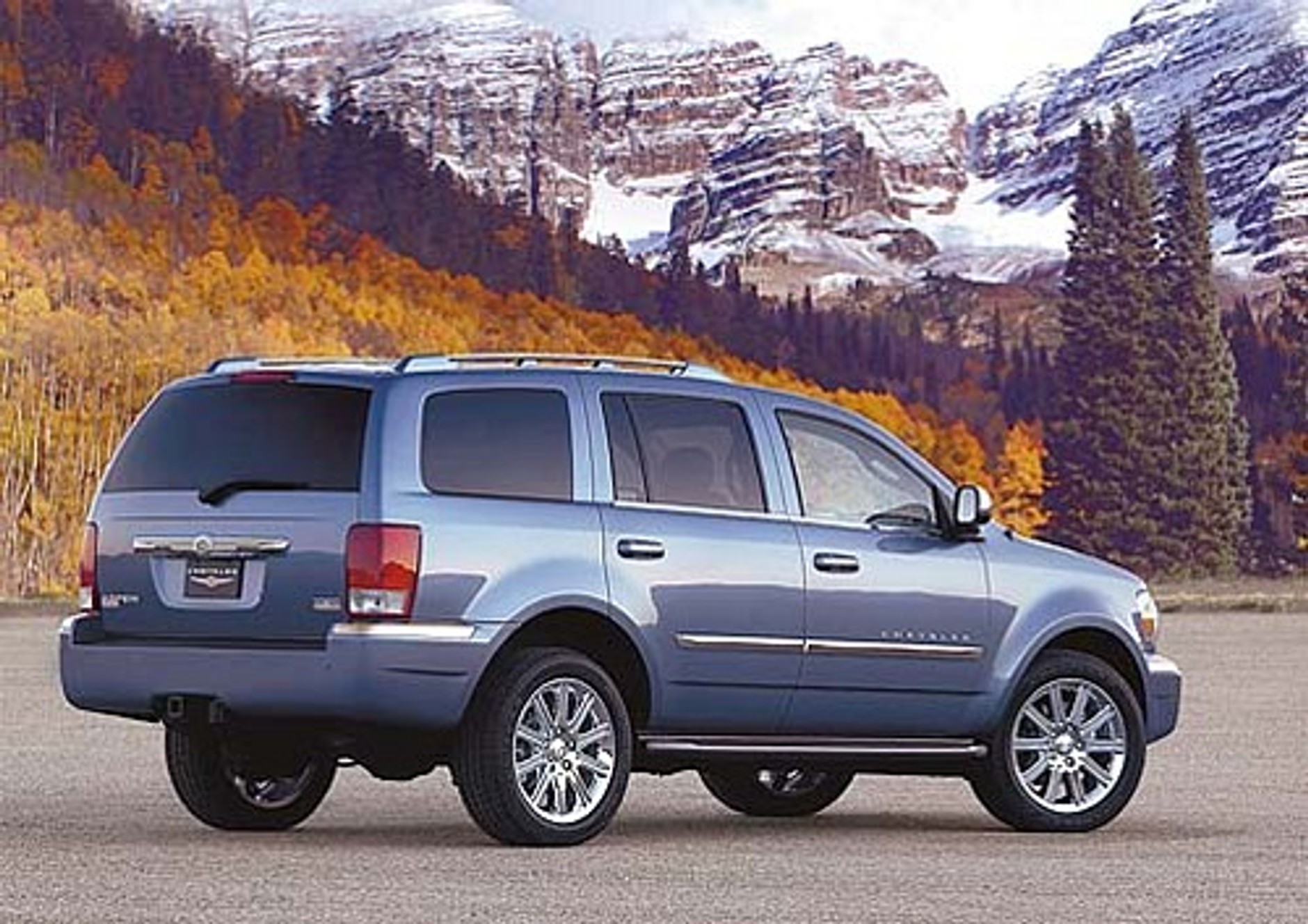 Chrysler Aspen - Pierwszy SUV od Chryslera