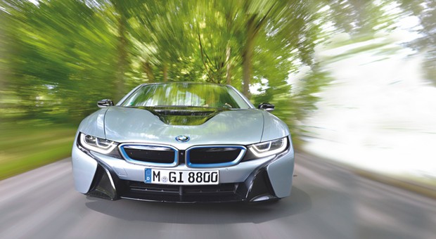 BMW i8 - sportowiec tylko przez 5 minut?