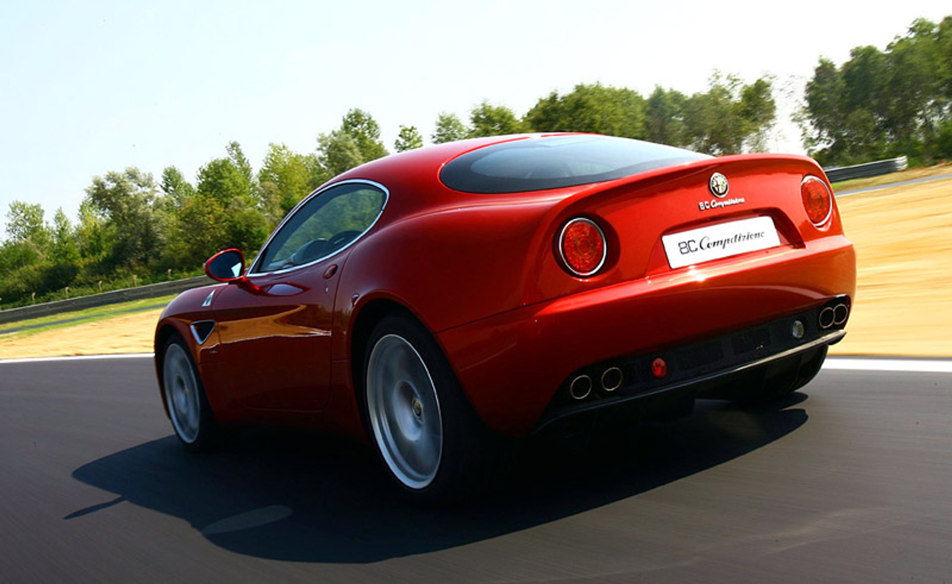 Alfa Romeo 8C Competizione GTA – premiera w czerwcu 2010