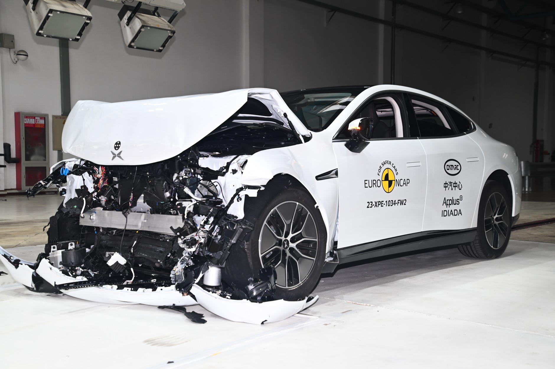 Crash-test: Xpeng P7