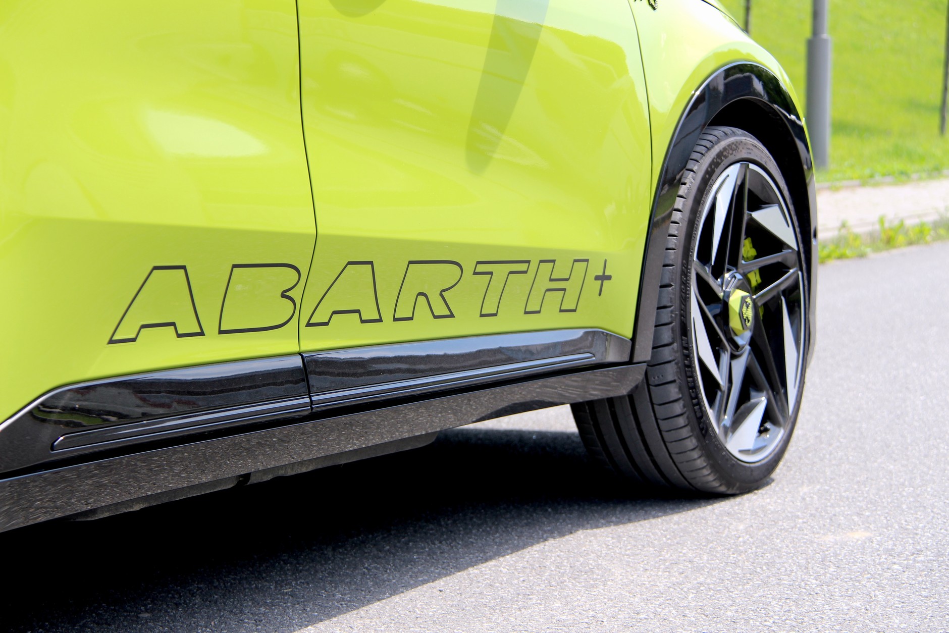 Abarth 600e Scorpionissima