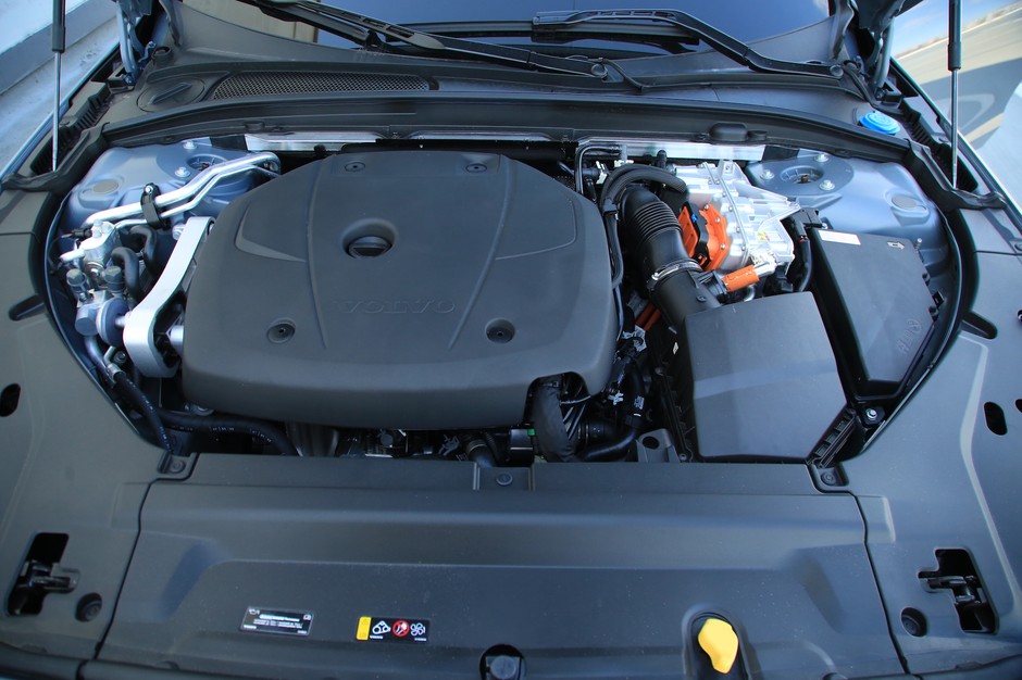Volvo V90 T8 Recharge AWD