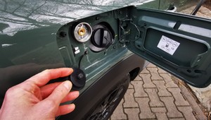Nowe auto z LPG czy jednak coś innego? Polscy kierowcy nie mają wątpliwości