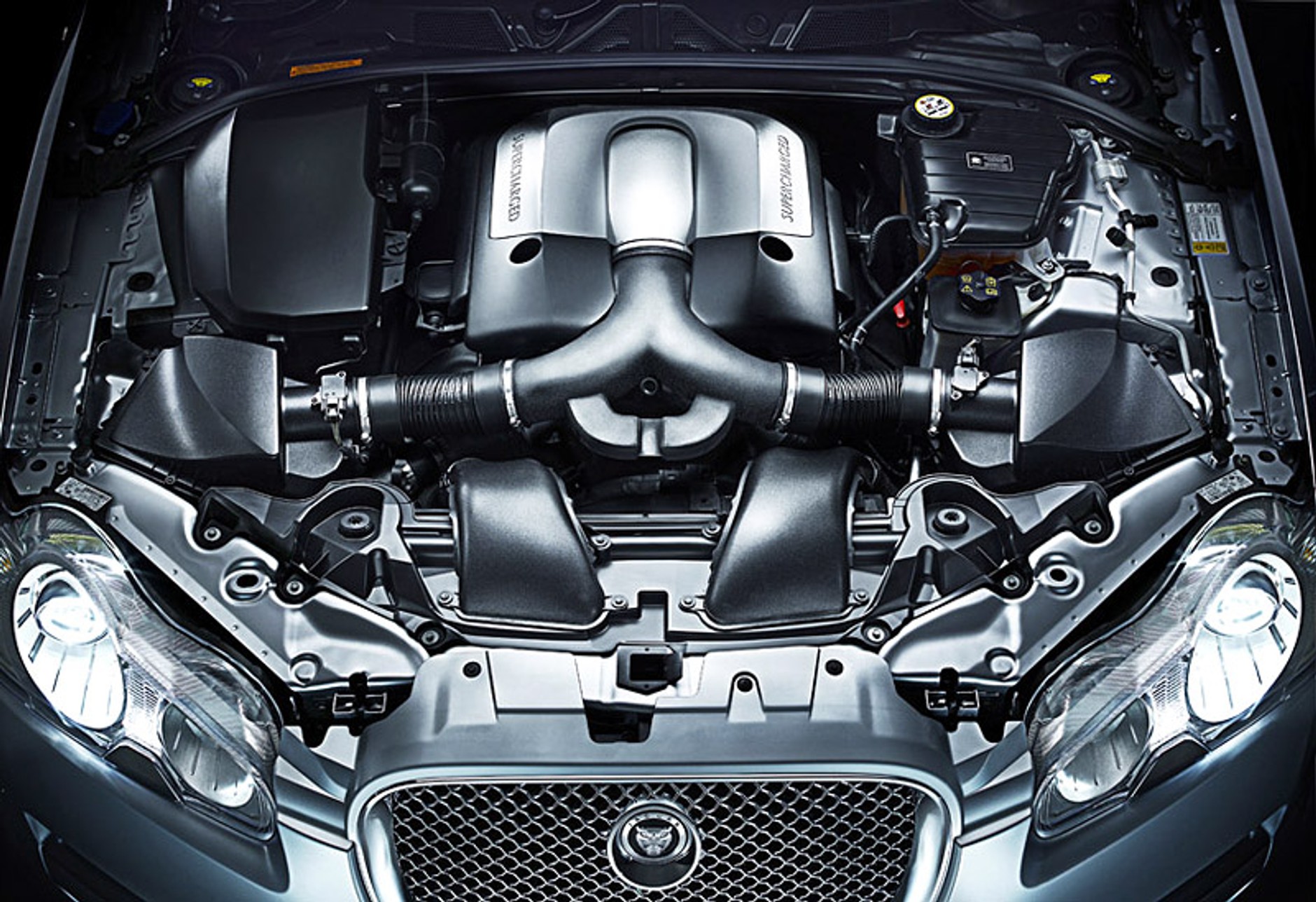 IAA Frankfurt 2007: Jaguar XF – kot ratunkowy (zdjęcia i informacje)