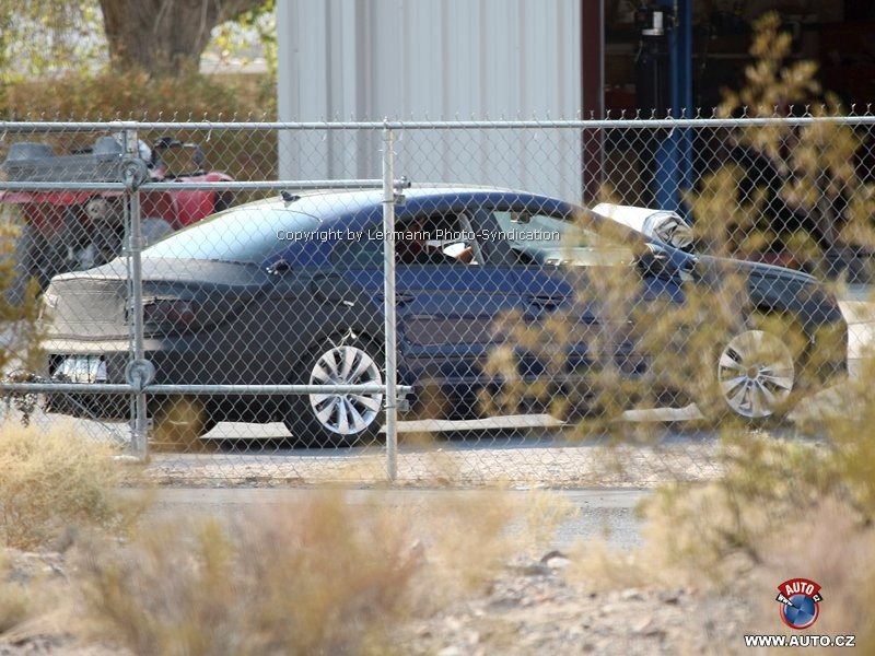 Zdjęcia szpiegowskie: Volkswagen potwierdził Scirocco i Passata Coupé w 2008 roku
