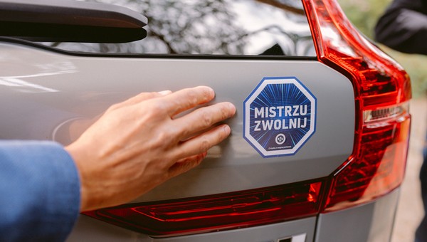 PZU przyjmuje zgłoszenie szkody komunikacyjnej średnio co minutę. "Mistrzu, zwolnij"