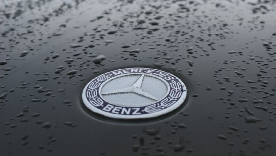 Mercedes - logo