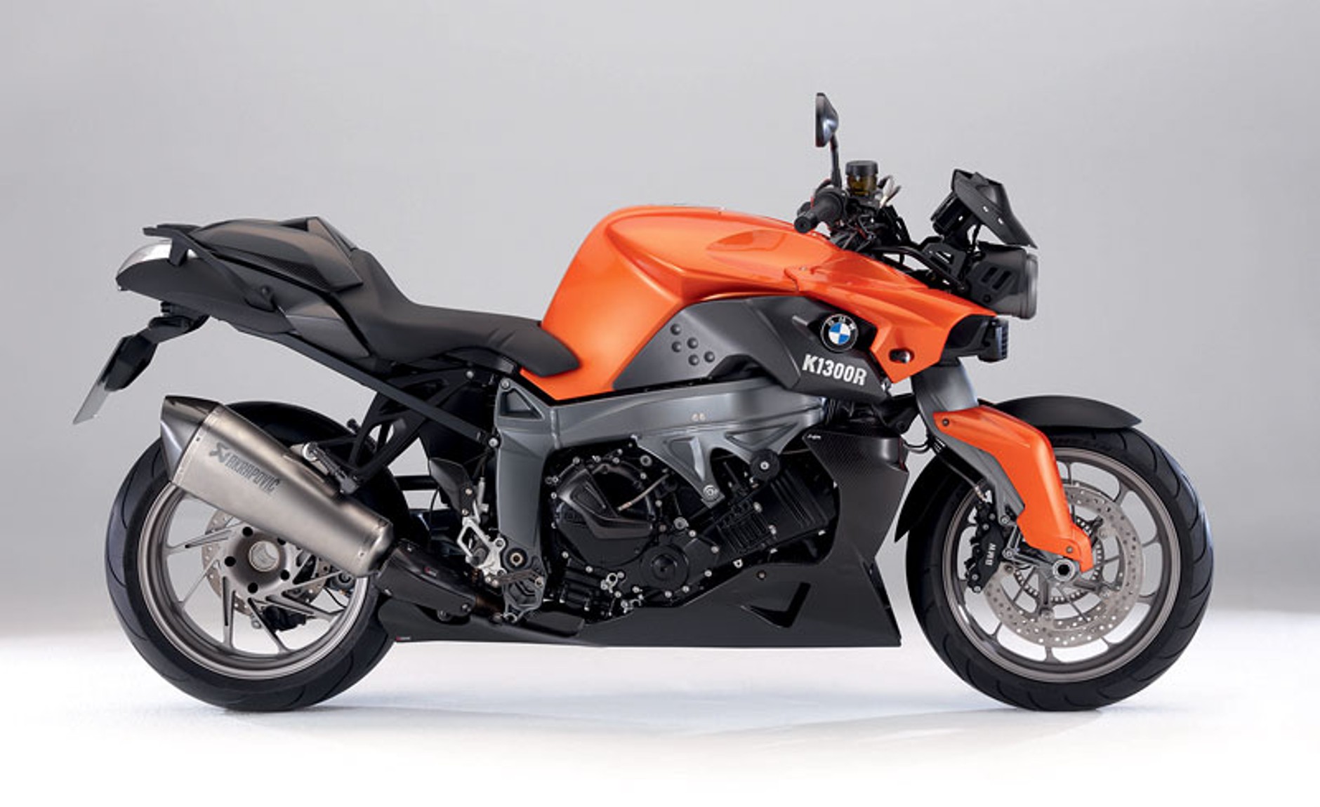 BMW Motorrad 2009: K 1300 S, K 1300 R, K 1300 GT (3x wideo HD!)