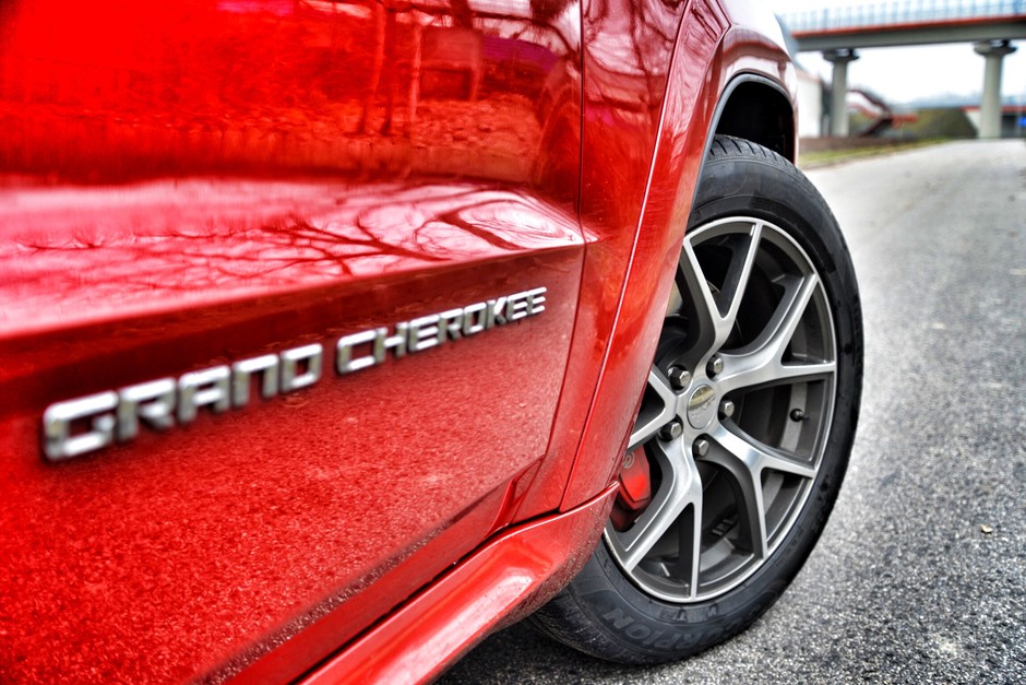 Jeep Grand Cherokee SRT