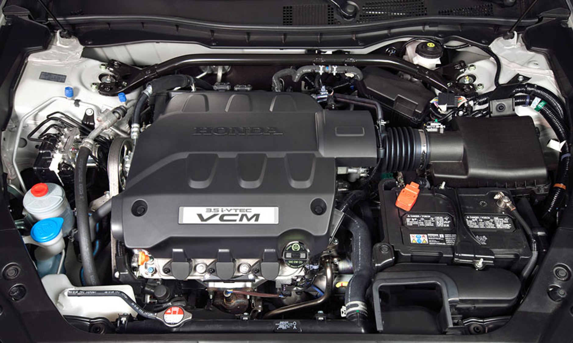 Honda Accord Crosstour: kolejny mikst liftbacka, coupé i SUV-a