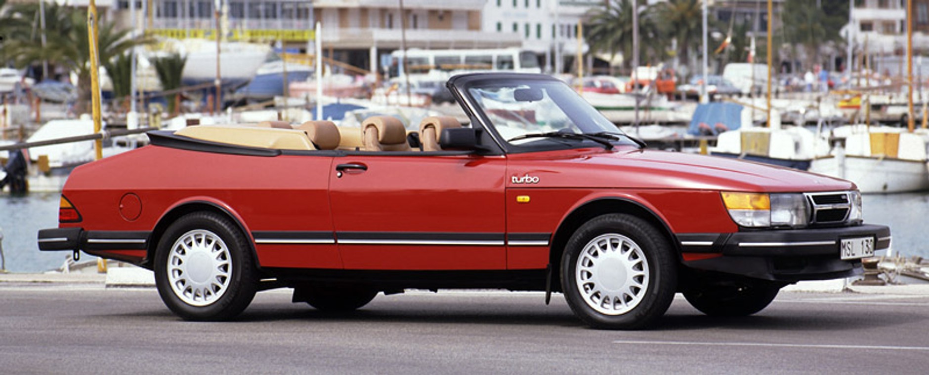 Saab 900 – historia szwedzkiego luksusu