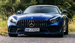Mille Miglia 2021 – wyścig klasyków zza szyby Mercedesa-AMG GT R