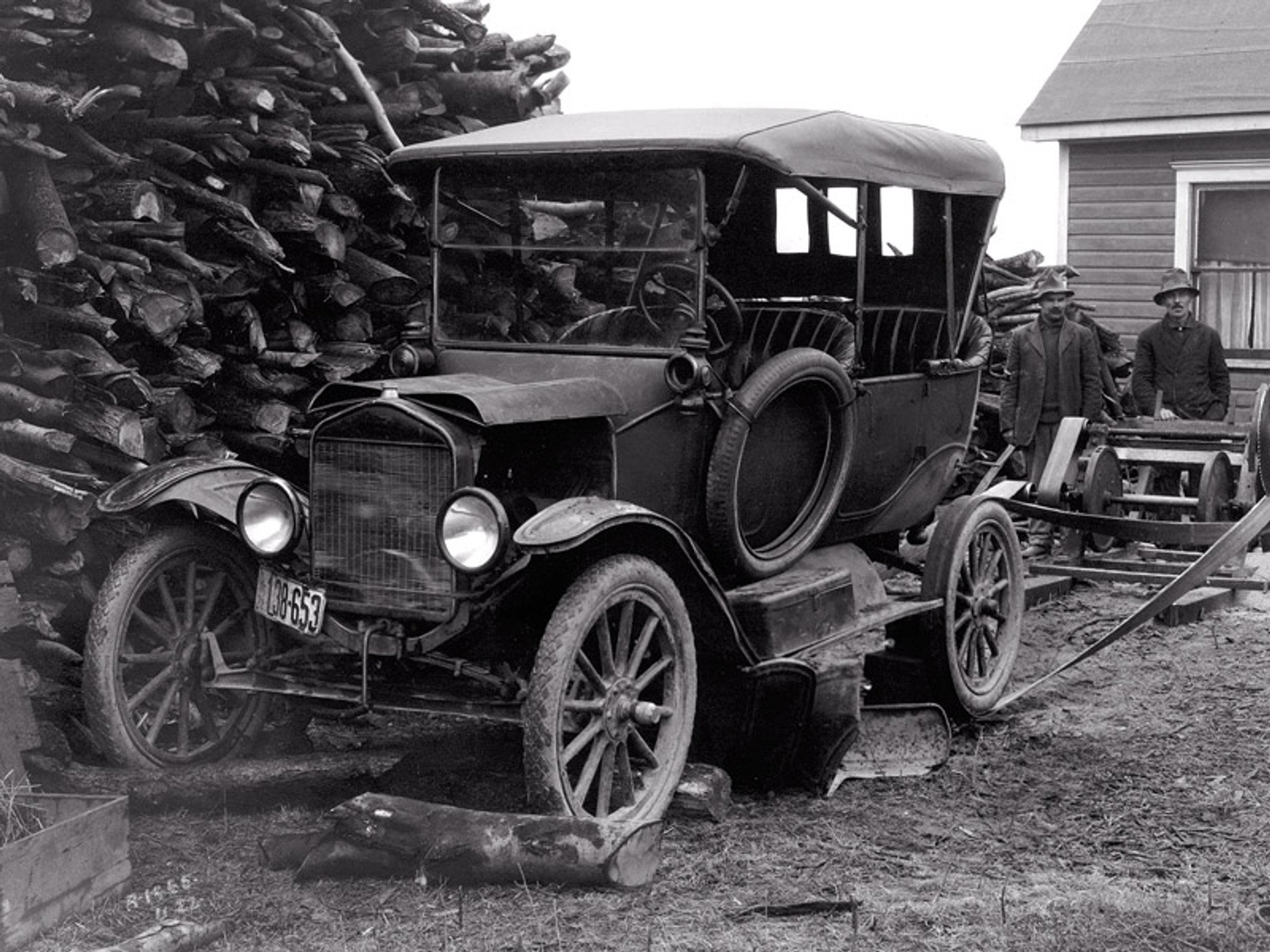Ford Model T ma sto lat, na zlot przyjechało 750 (fotogaleria)