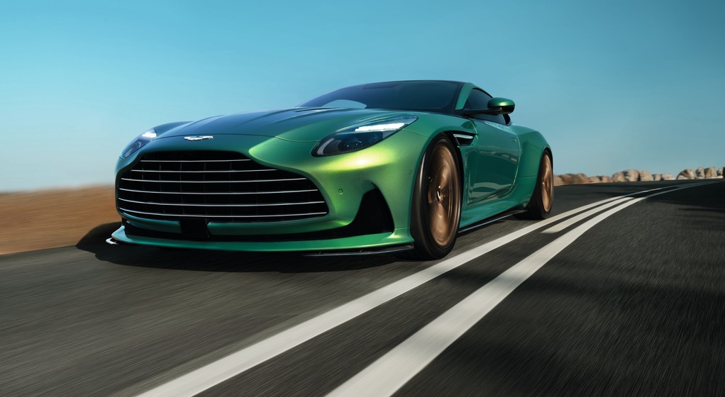 Aston Martin DB12