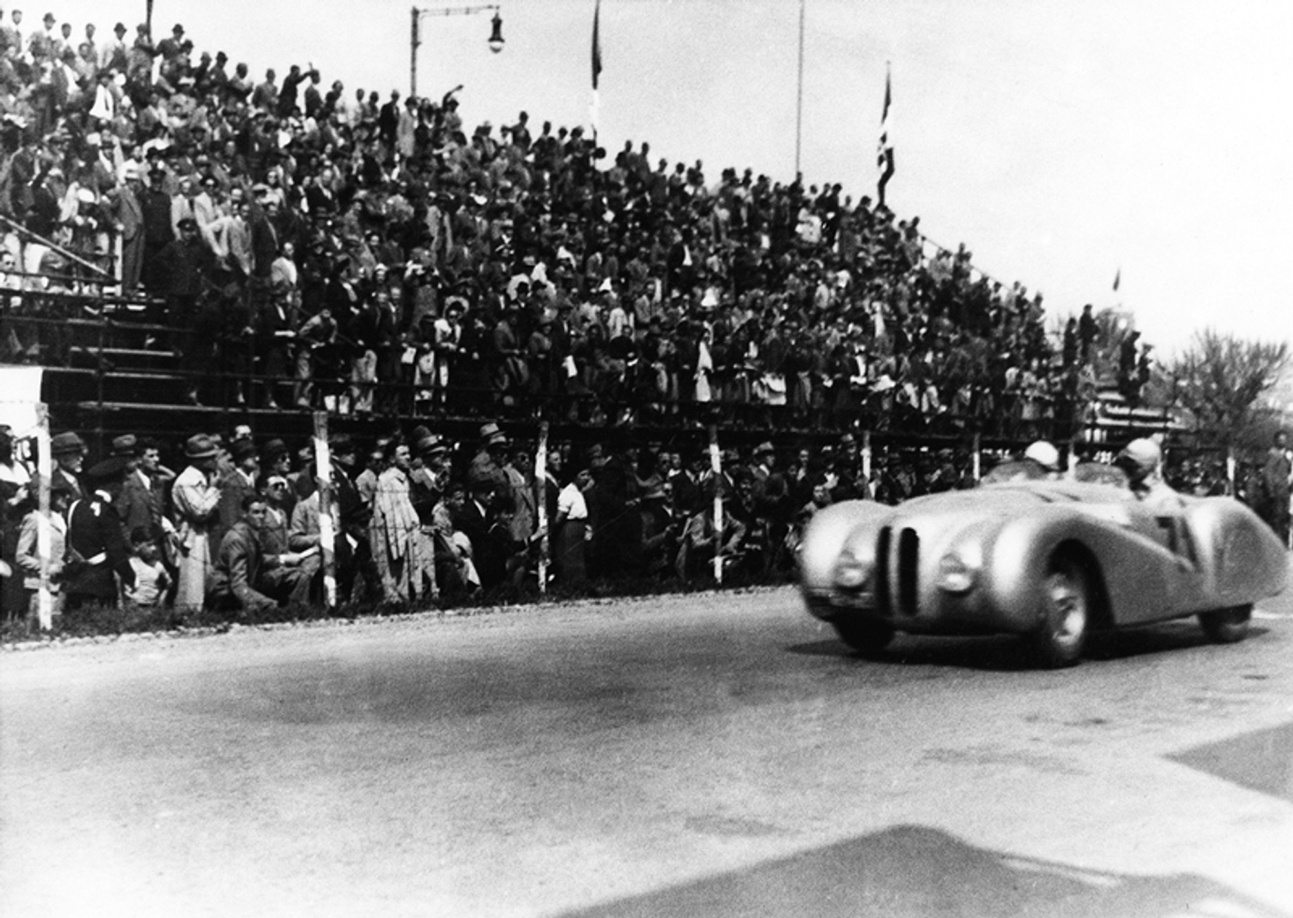 Jak wyglądały wyścigi 70 lat temu?