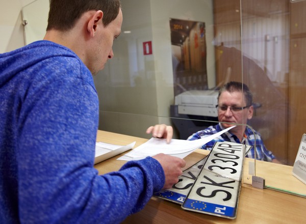 Rejestracja samochodu - jak to załatwić?