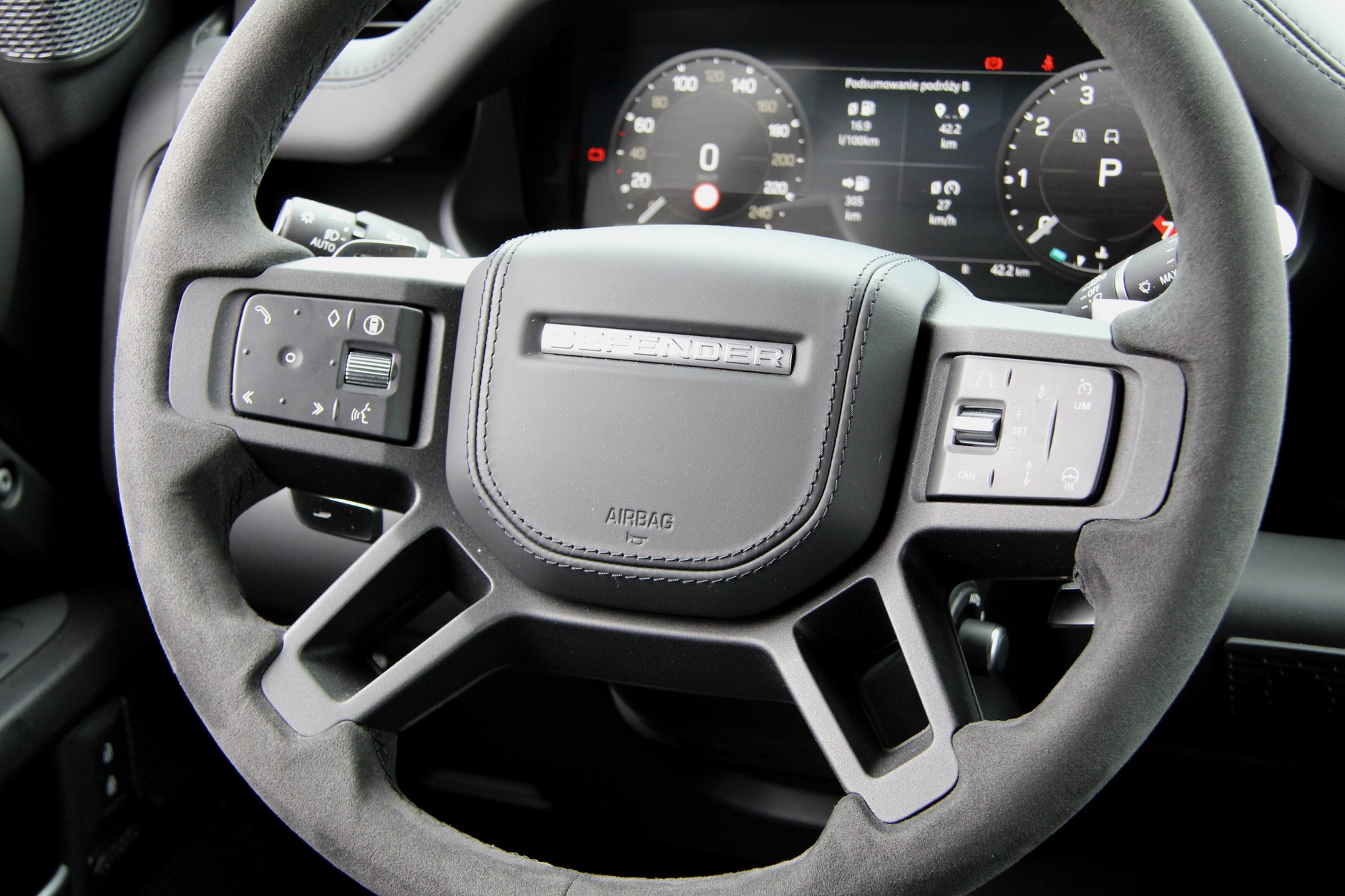 Land Rover Defender 90 V8