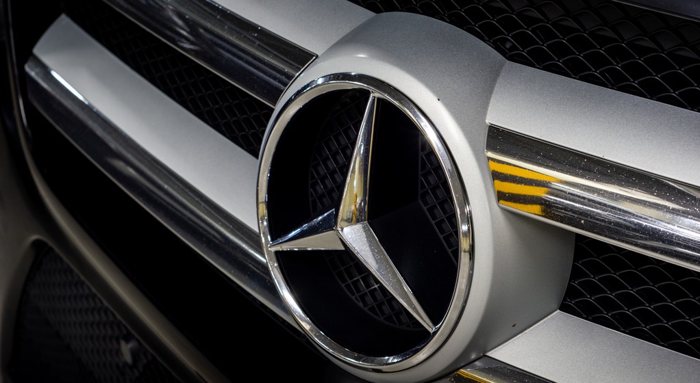 Mercedes-Benz wycofuje z rynku blisko milion aut
