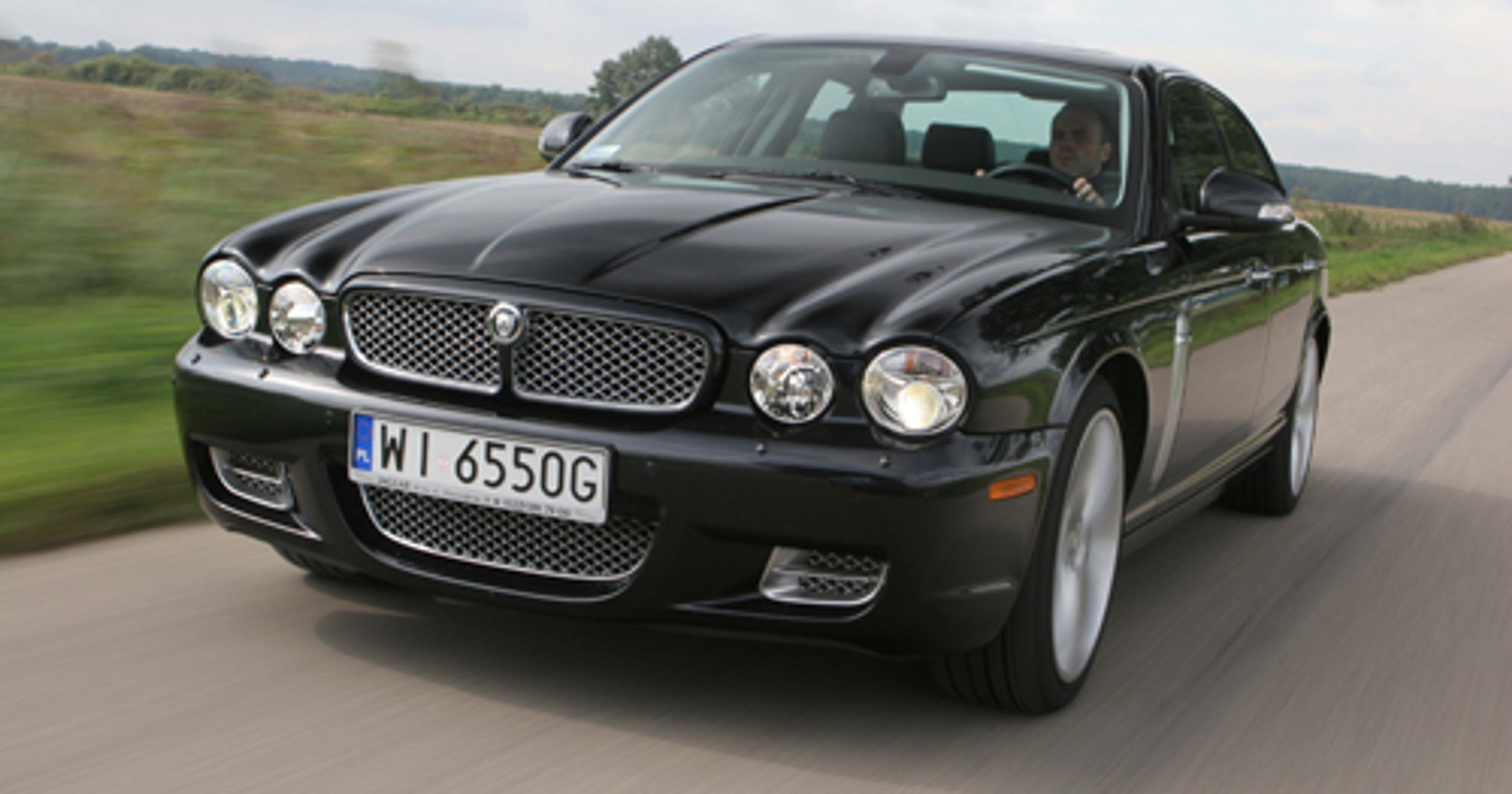 Jaguar XJR