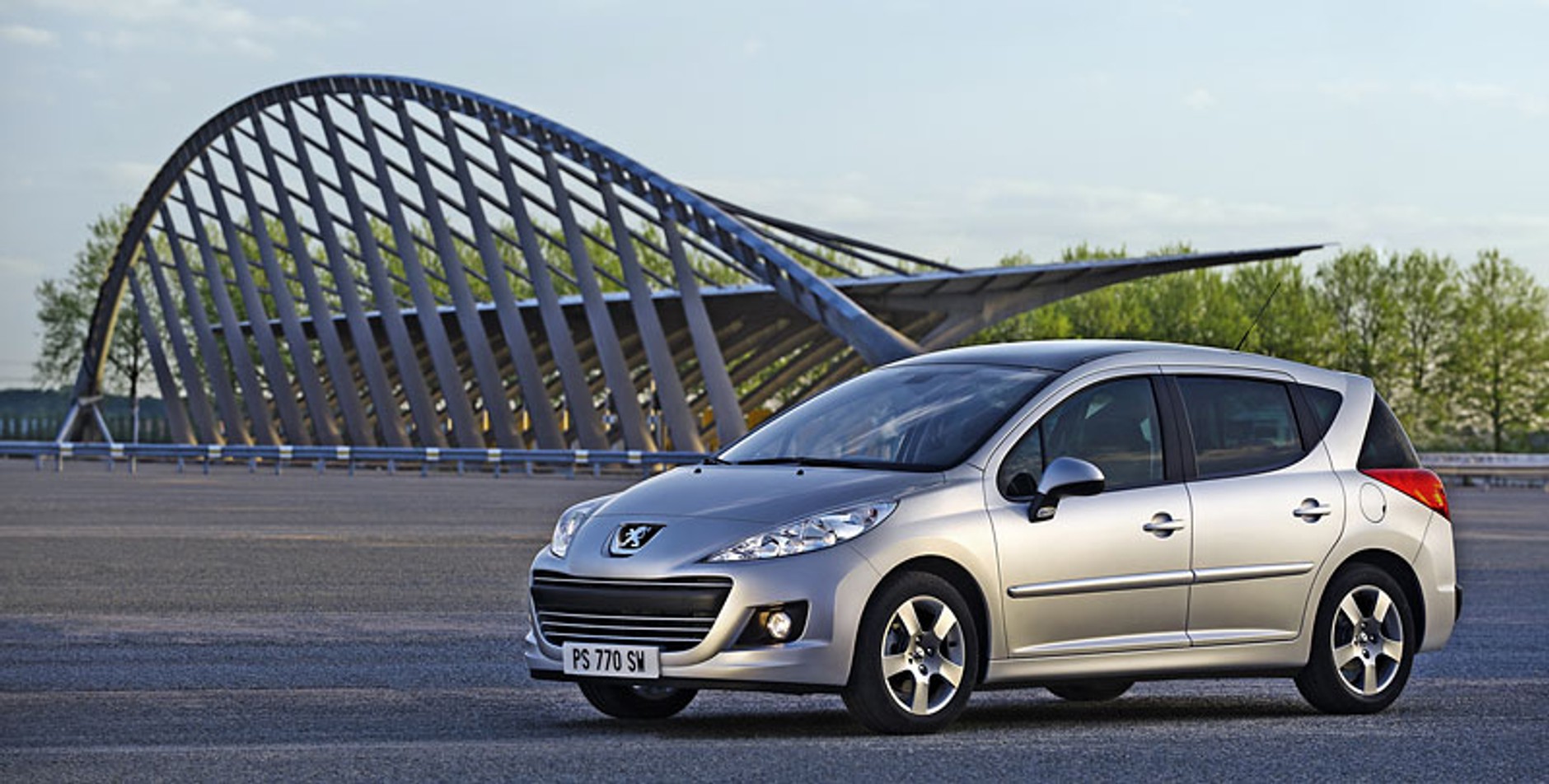 Peugeot 207: modernizacja wszystkich wersji nadwozia