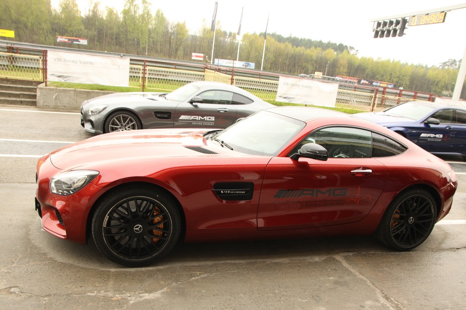 AMG Lady Training