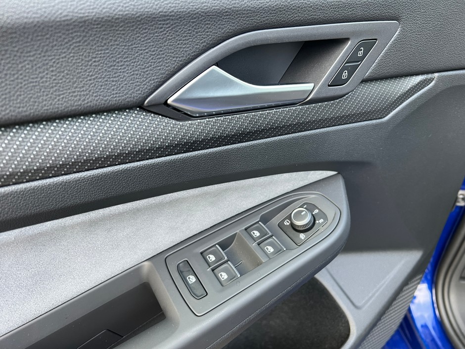 Volkswagen Golf 1.5 eTSI EVO mHEV (2024)
