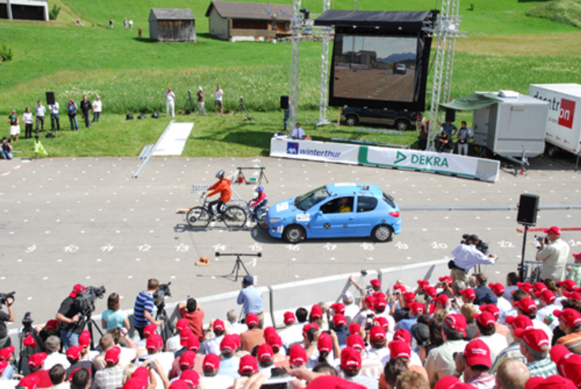 Uważaj, młody na rowerze! Bezpieczeństwo rowerzystów zależy oc Ciebie