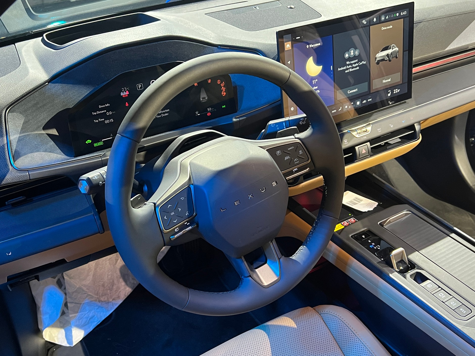 Lexus ES (8. generacja)