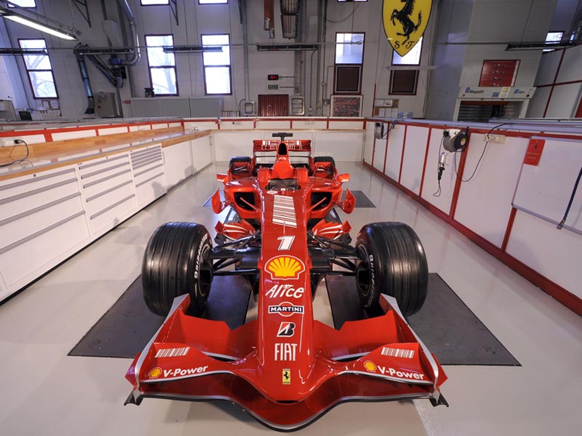 Odkrywamy tajemnice Ferrari