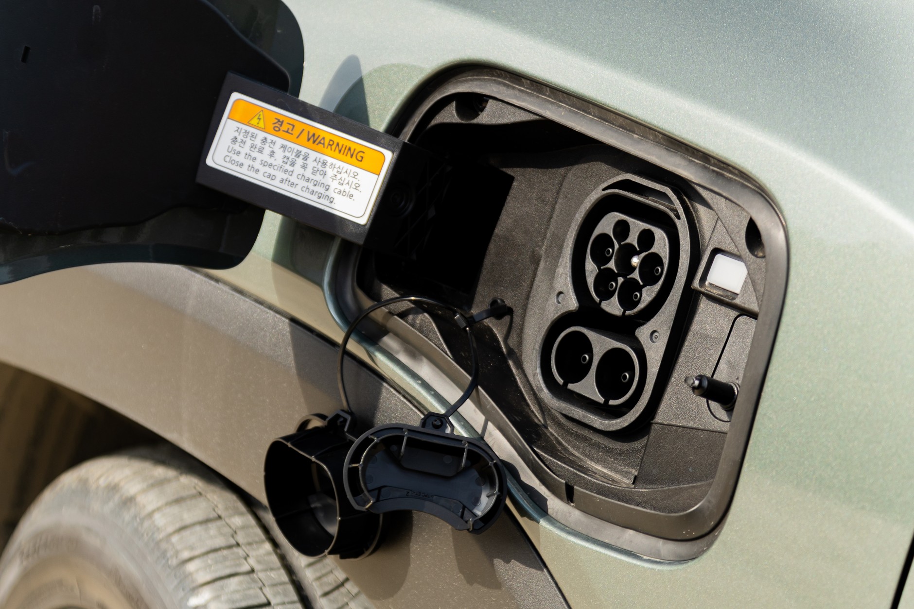 SsangYong Torres EVX