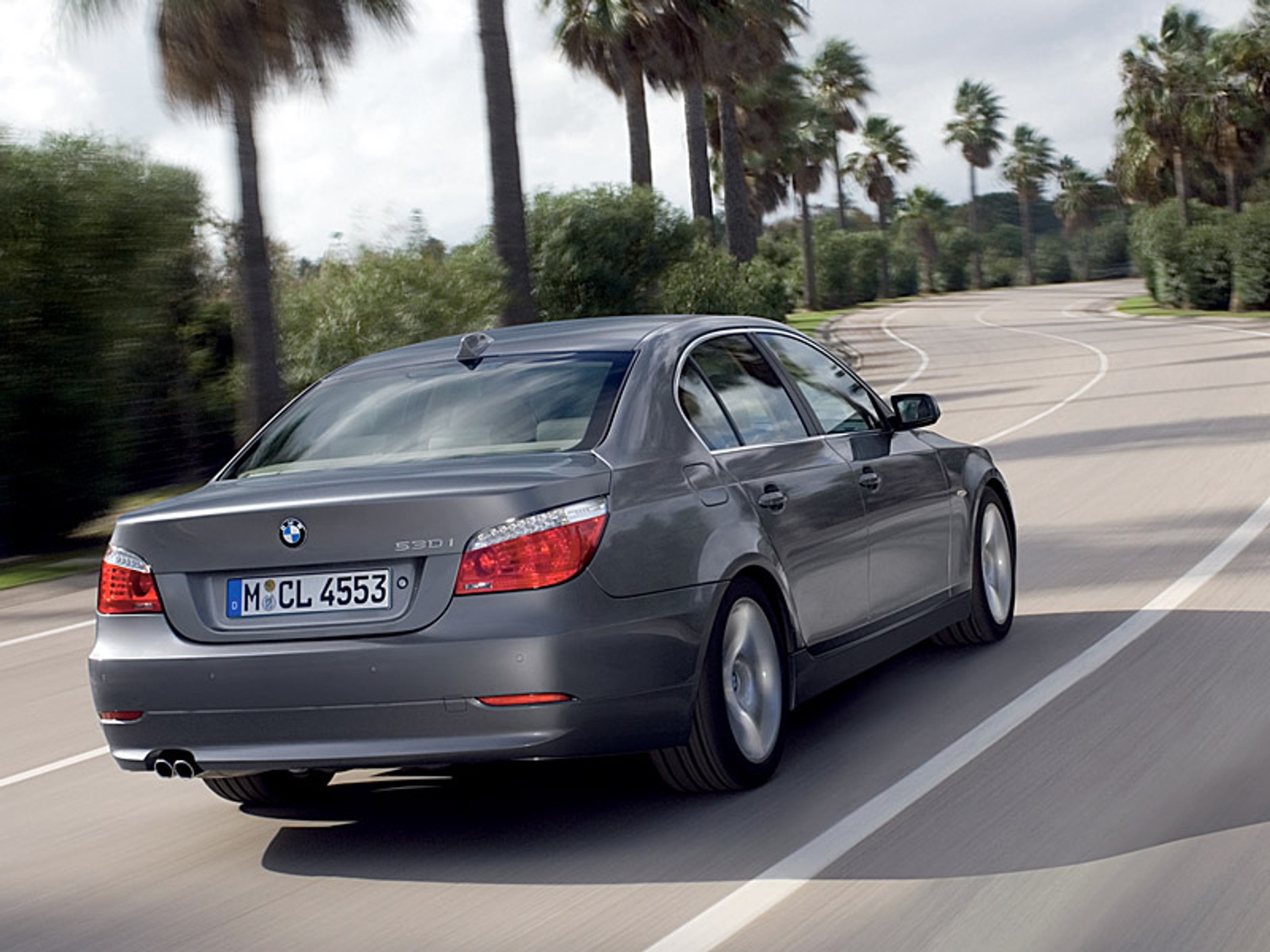 BMW: 5 mln pięciu generacji serii 5