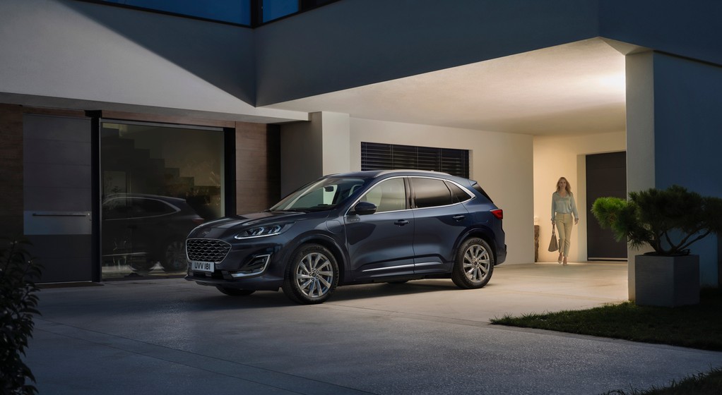 FORD KUGA PHEV