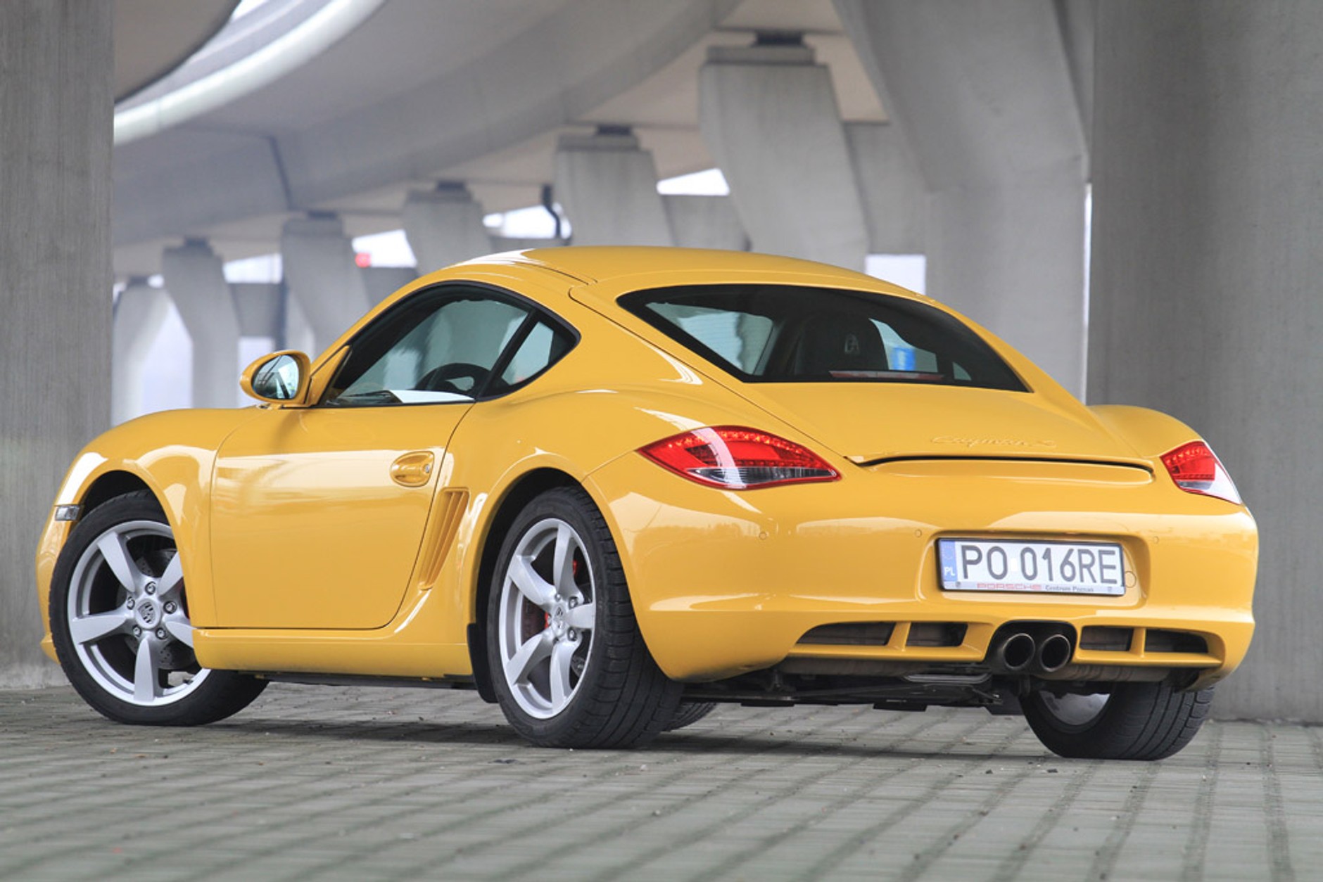 Porsche Cayman: cywilizowany sportowiec
