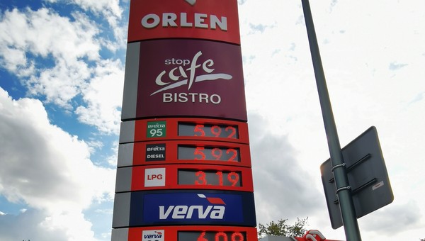 Był cud paliwowy na stacjach Orlen, jest śledztwo prokuratury. To zły sen Daniela Obajtka