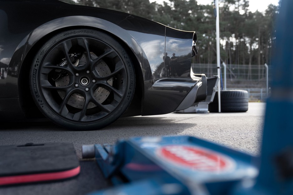 Bugatti Chiron - rekord prędkości