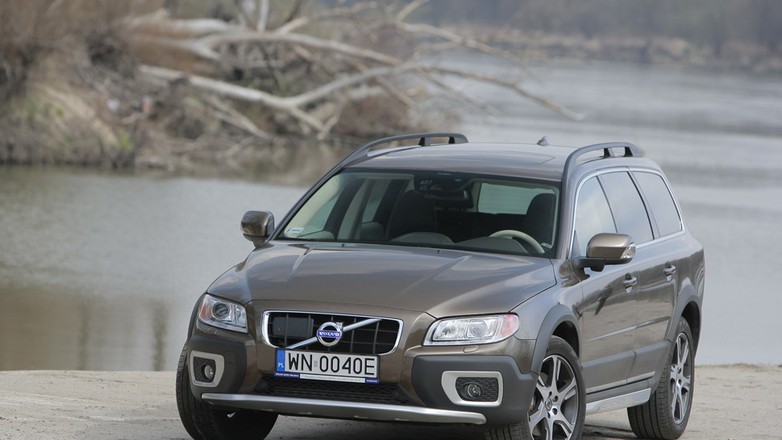 Volvo XC70: bliski krewny SUV-a