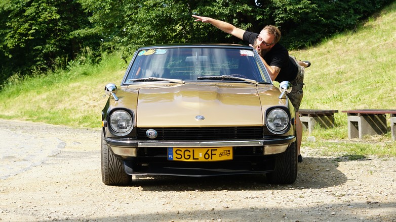 Datsun 240Z i jego szczęśliwy właściciel