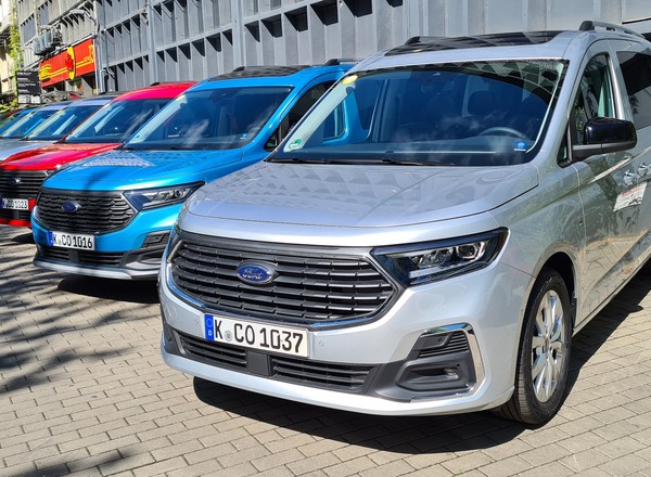 Ford Tourneo Connect już w Polsce. Ruszamy na premierę