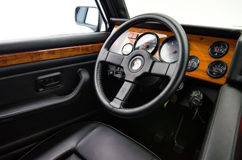 Lamborghini LM002