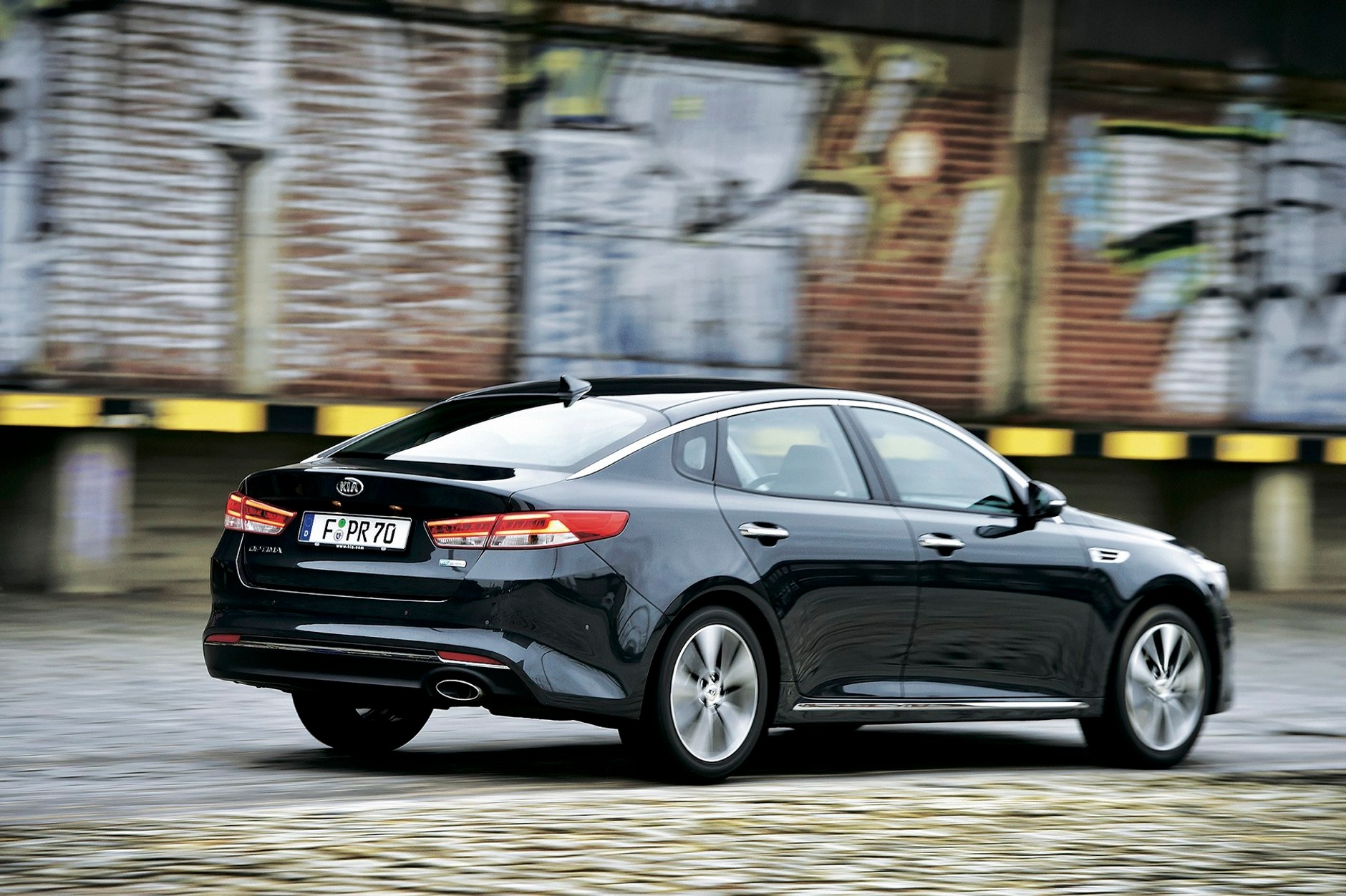 Limuzyny pod lupą - nowa Kia Optima kontra Ford Mondeo, Mazda 6, Opel Insignia i Peugeot 508