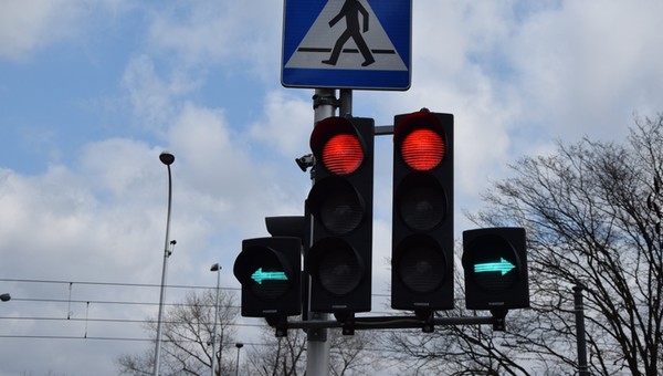 Strzałka w lewo: czy tu aby można zawracać?