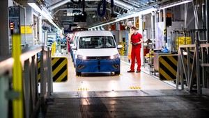 Duże spadki w polskich fabrykach samochodów - Volkswagen przed Fiatem