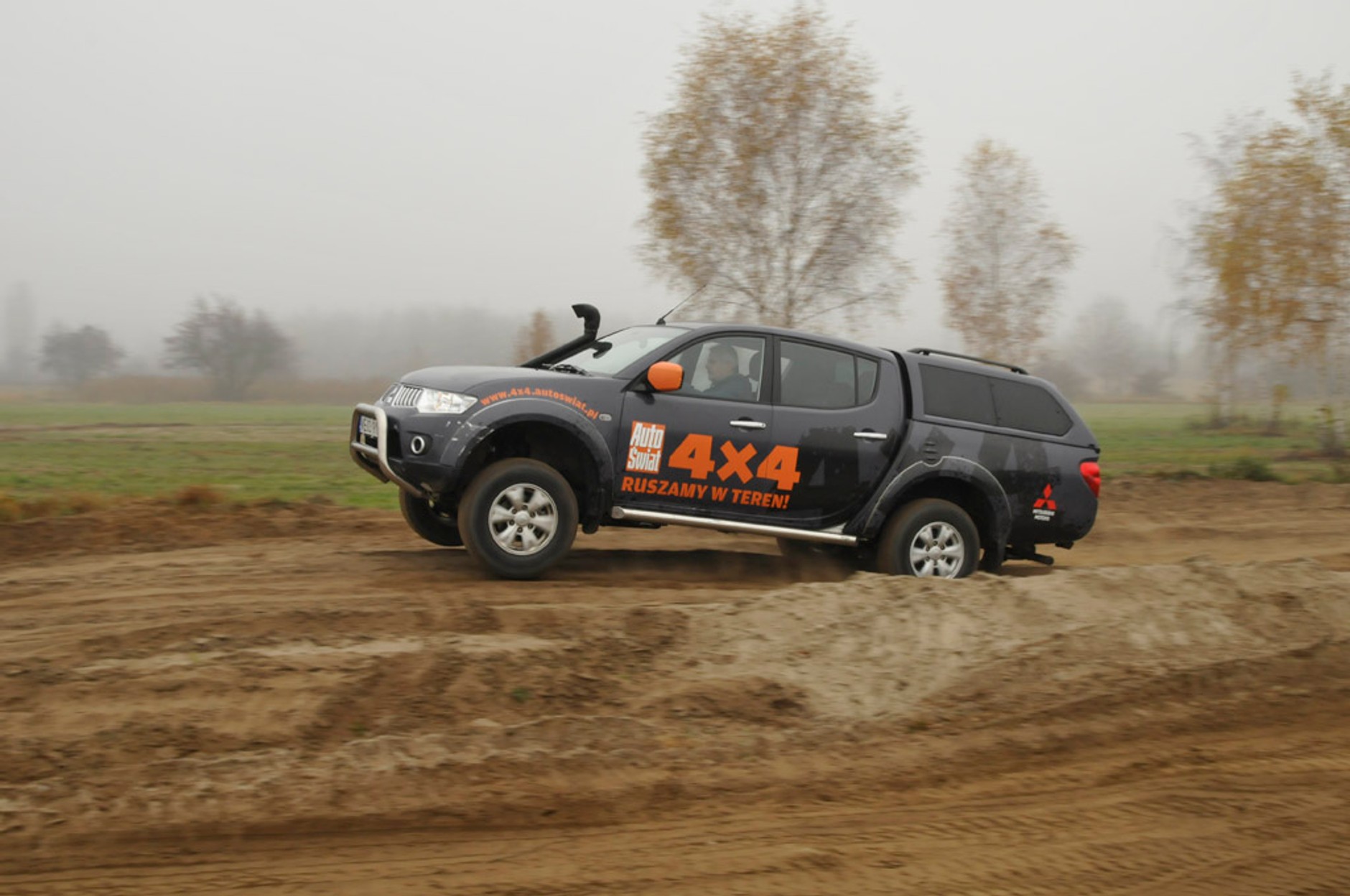 Zawias to podstawa: zobacz, jak podnieść terenówkę